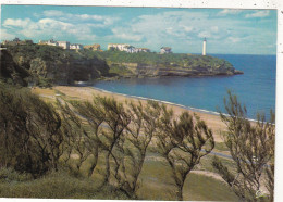 64. ANGLET . CPSM. PLAGE DE LA CHAMBRE D'AMOUR ET LE PHARE DE BIARRITZ. + TEXTE - Anglet