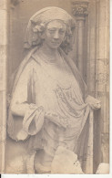 BQ83. Vintage Postcard. Architectural Photographs. Statue In Cambridge? - Cambridge