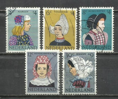 0112R-SERIE COMPLETA 14,00€ HOLANDA 1960 Nº 728/732 TRAJES TIPICOS COSTUMBRES BENEFICENCIA.NETHERLAND. PAISES BAJOS - Used Stamps