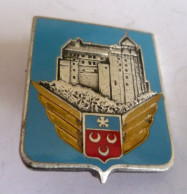 INSIGNE BA 279 CHATEAUDUN, émail - DRAGO PARIS A 1001 - Armée De L'air