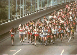 CPM - ATHLETISME - COURSE A PIED - MARATHON DE NEW YORK 1982 - LE PELOTON DE TETE SUR LE PONT VERAZZANO - Athlétisme