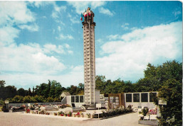 ORADOUR SUR GLANE - Cimetières Militaires