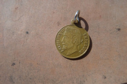 Médaille - Napoléon III - Rétablissement De L'Empire - 1852 - Poids  2.1 Gr - Royaux / De Noblesse