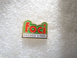PIN'S     FOCI   CAGNES SUR MER - Photography