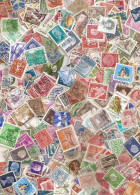 LOT 2000 TIMBRES PETITS FORMATS MONDE - Mezclas (min 1000 Sellos)