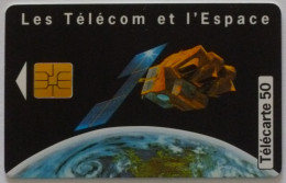 ESPACE / SATELLITE - Les Télécoms Et L'espace / Musée Pleumeur Bodou - XV - Télécarte 50 - Ruimtevaart