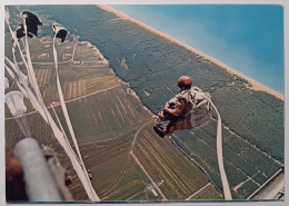 CARABINIER PARACHUTISTE ITALIEN / MILITAIRE - Saut En Parachute - Carabinieri Paracadutisti / Carte Italienne - Parachutespringen