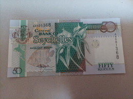 Billete Seychelles 50 Rupees, Nº Bajisimo, Serie A001368, Año 1998, UNC - Seychellen