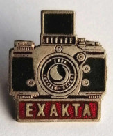 EXAKTA-CAMERA+1960+RARE+VINTAGE+BADGE - Photography