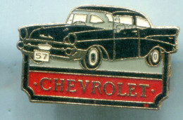 PIN'S - VOITURE - AUTOMOBILE - CHEVROLET - Corvette