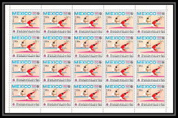 132c - Yemen Royaume MNH ** Mi N° 498 A Jeux Olympiques (olympic Games) Canoé Feuilles (sheets) - Canoa