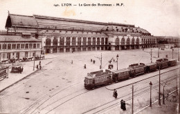 CPA Gare Des Brotteaux - Lyon (Rhône) Avec Tramways - Lyon 6