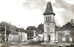 CPSM PEROLS SUR VEZERE - LA PLACE ET L EGLISE - Autres & Non Classés