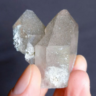 #U18 - Beau Cristal QUARTZ (Glacier Géant, Aoste, Italie) - Mineralen