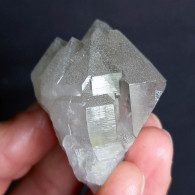 #U26 - Beau Cristal QUARTZ (Glacier Géant, Aoste, Italie) - Mineralien