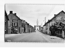 DERVAL : L'Eglise Et La Rue De Rennes - Très Bon état - Derval