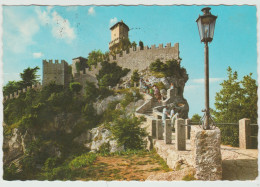 ITALY ITALIA ITALIEN CARTOLINA VIAGGIATA SENZA BOLLO-  REPUBBLICA DI SAN MARINO  PRIMA TORRE - Saint-Marin