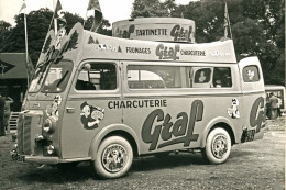 Peugeot Utilitaire De Publicité Pour Le CHARCUTERIE GRAF Sur Le Tour De France 1955  -  15x10cms  PHOTO - Vrachtwagens En LGV