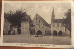 CPA 24 EYMET La Place Vieilles Maisons, éd M.D Lormand N°1, Non écrite - Eymet