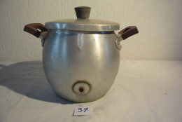 C37 Ancienne Casserole En Aluminium - Pots