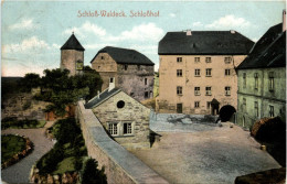 Schloss Waldeck - Schlosshof - Waldeck
