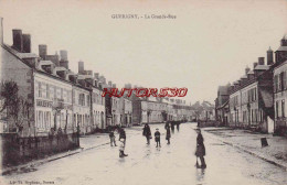 CPA GUERIGNY - LA GRANDE RUE - Guerigny