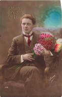 FETES ET VOEUX - Un Homme Tenant Un Bouquet De Fleurs - Colorisé - Carte Postale Ancienne - Nouvel An