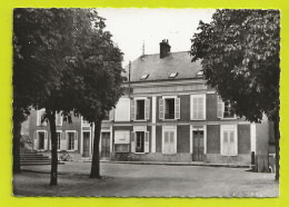 45 BEAUNE LA ROLANDE N°3 L'Hôtel De Ville Mobylette Et Vélo VOIR DOS - Beaune-la-Rolande