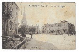 CPA MEURSAULT ANIMEE, LA PLACE ET L'EGLISE, CAFE DE LA POSTE, COTE D'OR 21 - Meursault