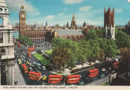 LONDON, PARLIAMENT SQUARE AND THE HOUSES OF PARLIAMENT, AUTOBUS COULEUR REF 13421 - Houses Of Parliament
