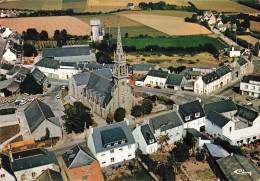 29 Plonevez Porzay Vue Générale Aérienne Sur Le Bourg CPM Cachet 1982 - Plonévez-Porzay