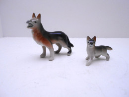 2 Anciennes Figurines Chien En Ceramique - Cani