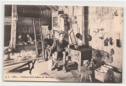 Intérieur De La Cabane De Barberine Finhaut - Finhaut