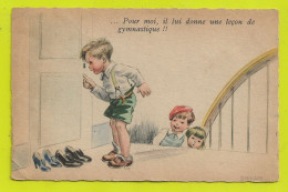 Illustrateur JANSER Pour Moi Il Lui Donne Une Leçon De Gymnastique Enfants Devant La Porte De La Chambre Des Parents - Janser