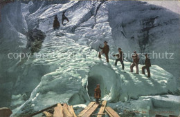 72084280 Bergsteigen Klettern Wanderung Eisgrotte Eigergletscher  Bergsteigen Kl - Alpinisme