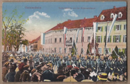 CPA ALLEMAGNE - GERMERSHEIM - Vorbeimarsch Vor Der Kommandantur - Défilé Militaire CASQUE A POINTE MILITARIA - Germersheim