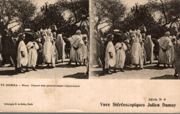 Vues Stéréoscopiques Julien Damoy  Biskra Noce Depart Des Personnages Importants - Cartoline Stereoscopiche