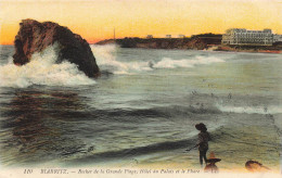 FRANCE - Biarritz - Rocher De La Grande Plage, Hôtel Du Palais Et Le Phare - LL - Carte Postale Ancienne - Biarritz