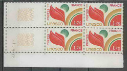 1301 - France - Coin Daté TB Neuf ** Service Unesco N°57 Date 1/9/1976 Sans Trait  - Officials