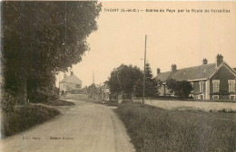 THOIRY Entrée Du Pays Par La Route De Versailles - Thoiry