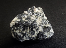 Gedrite In Matrix ( 3 X 2 X 1 Cm ) - Skysshyttan - Ludvika - Sweden - Minéraux