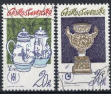 TCHECOSLOVAQUIE - Tradition De La Porcelaine Tchécoslovaque : Cafetière - Vase - Used Stamps