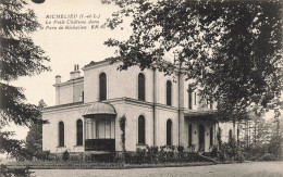 FRANCE - Richelieu - Le Château Dans Le Parc De Richelieu - ER - Carte Postale Ancienne - Andere & Zonder Classificatie