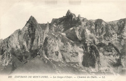 FRANCE - Environs Du Mont Dore - Les Gorges D'enfer - Cheminée Du Diable - Carte Postale Ancienne - Le Mont Dore