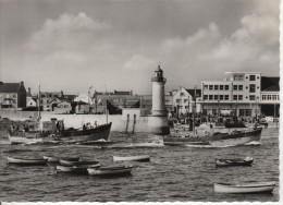 LE GUILVINEC  Chalutiers Rentrant Au Port éditeur Pouillot N° 814 - Guilvinec