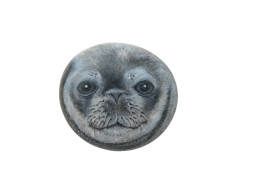 Weddell Seal Hand Painted On A Smooth Round Beach Stone Paperweight - Fermacarte