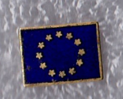 PIN S DRAPEAU EUROPE - Administrations