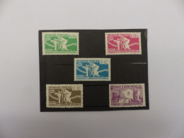 FRANCE  LIBRE  1 / 5  NEUFS - Unused Stamps