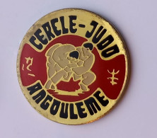PP04 Pin's Judo Cercle Judo Angoulême Charente  Achat Immédiat - Judo