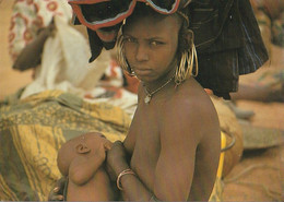 DAKORO - Jeune Femme Allaitant Son Enfant  -   CPM - Niger